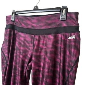 Avia Women's‎ Workout Leggings Large Capri Patterned Purple Striped